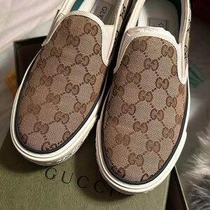 Gucci Womens tennis 1977 slip-on size 8.5